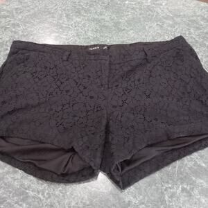 Torrid Black lace Plus Size 1x 16 Boho Festival Summer Shorts
